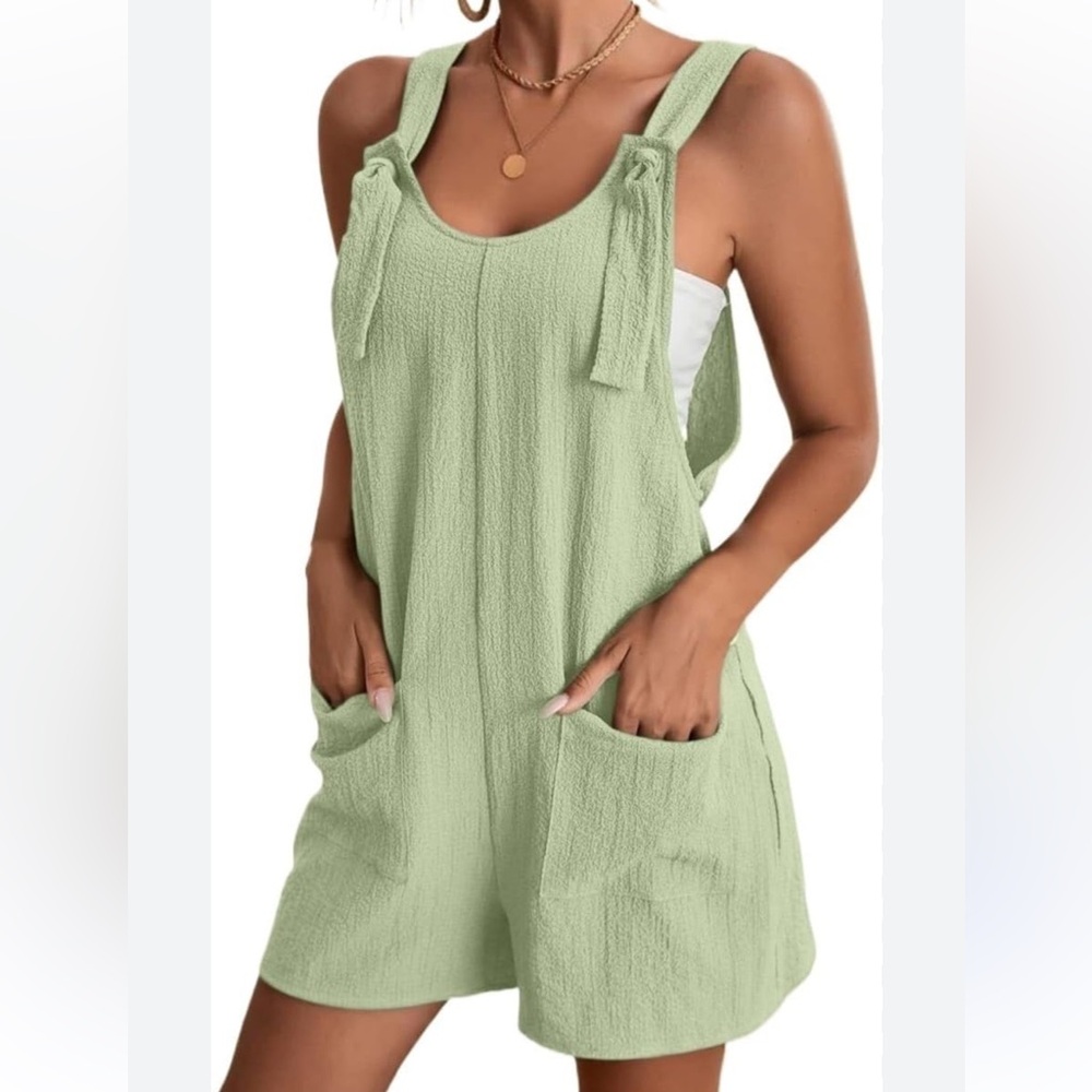 Unbranded Crinkle Seafoam Green Romper Size Medium